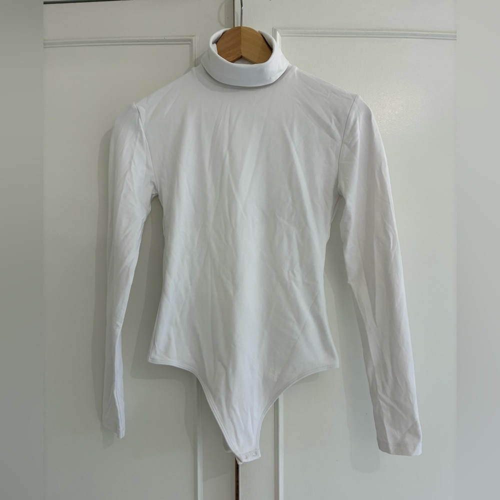 Aritzia Babaton Contour Turtleneck Bodysuit - Picture 2 of 3